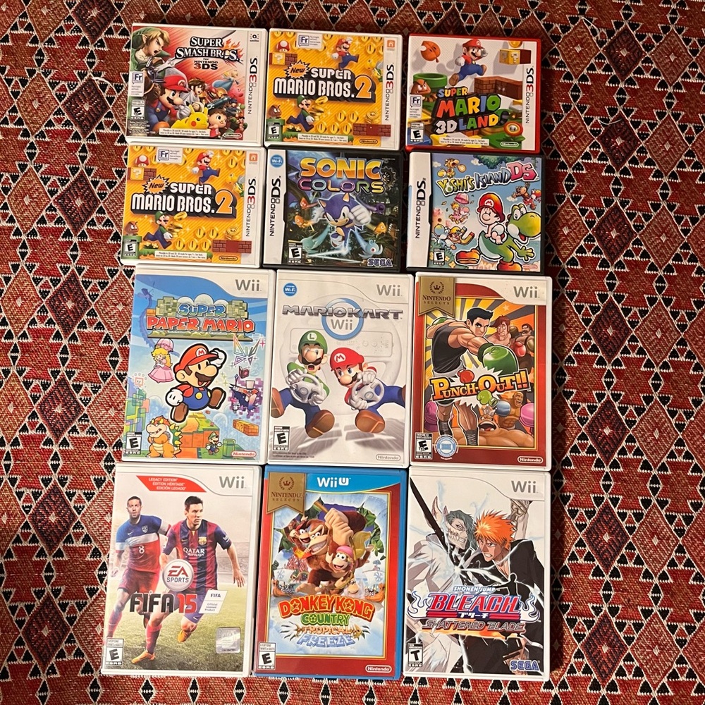 Lot of 12 Nintendo DS Wii Wii U Original Cases Artwork‎ Manuals No Games